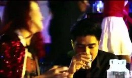 娱乐爆料趣闻,明星们的幕后趣闻大曝光！