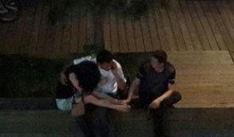 爆料兄弟醉酒图片大全视频,揭秘兄弟醉酒欢乐瞬间
